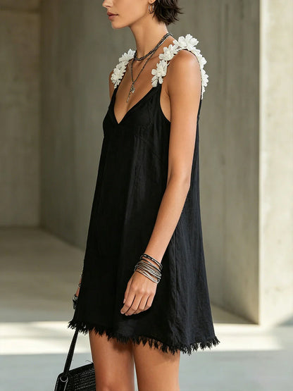 Noémie | Black Short Dress with V-Neck and Floral Straps